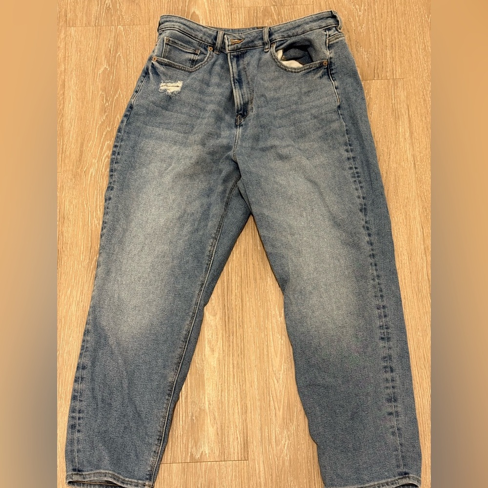 American Eagle Mom jeans